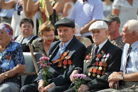 Губернатор Сергей Ястребов поздравил жителей Пречистого с Днем поселка
