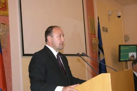 В муниципалитете презентовали проект организации платных парковок в Ярославле