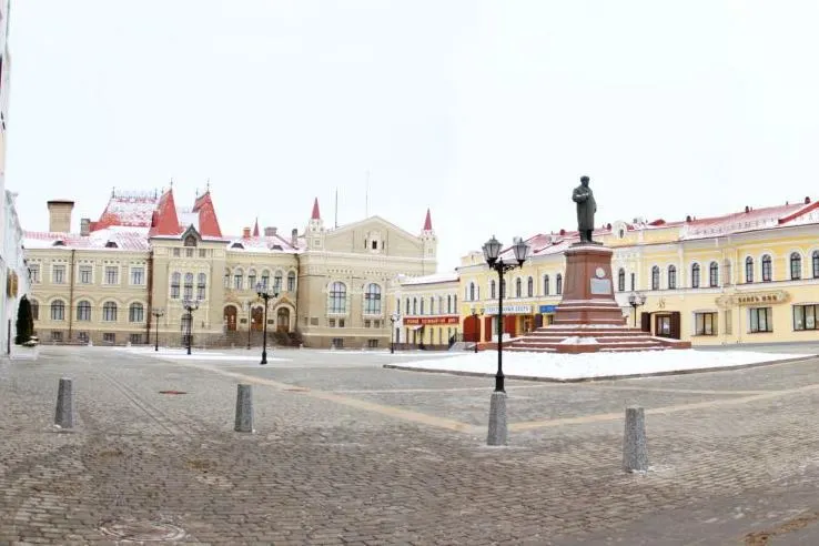 Рыбинск похвалили за реконструкцию Красной площади 