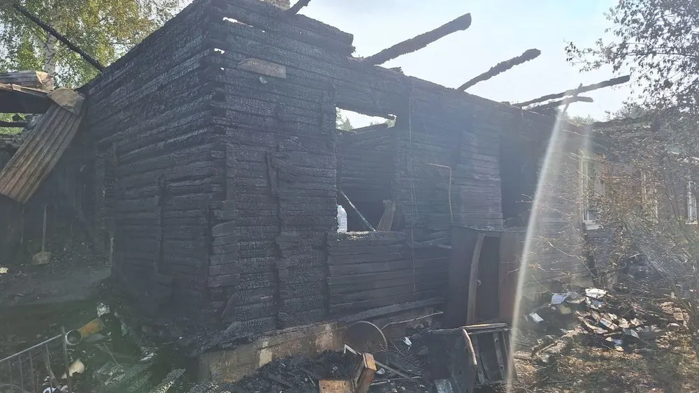 Под Ярославлем при пожаре погибли дедушка с внуком