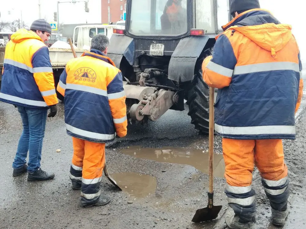 В Ярославле ремонтируют самые аварийные участки улиц