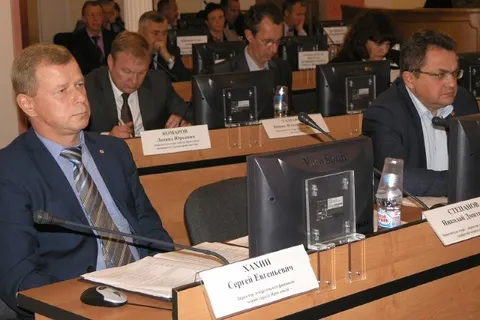 В муниципалитете Ярославля состоялись депутатские слушания