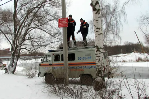 Где в Ярославле нельзя выходить на лед: список опасных мест