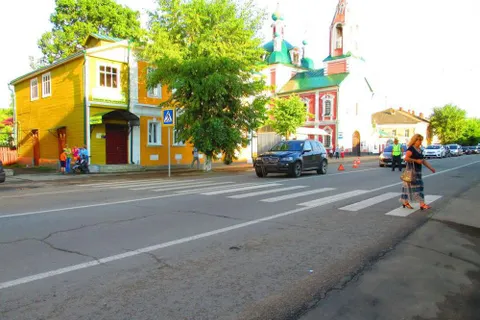 В Переславле женщину насмерть сбила «Лада» от удара врезавшегося «БМВ»