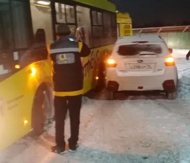 «Сложно было пропустить»: снегопад провоцирует ДТП в Ярославле