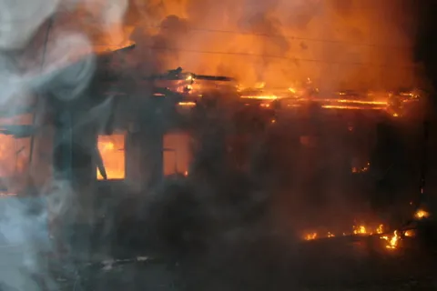 В Ярославской области сгорел жилой дом