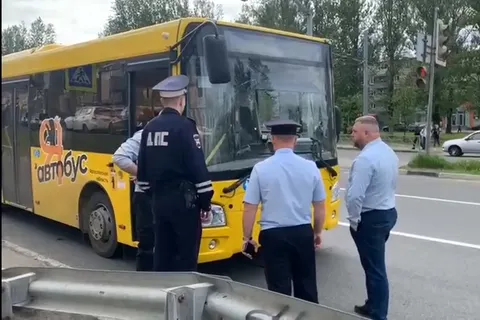 В Ярославле первый автобус насмерть сбил пешехода