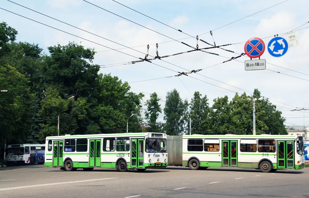 В Ярославле на день Святой Троицы добавят автобусов: расписание