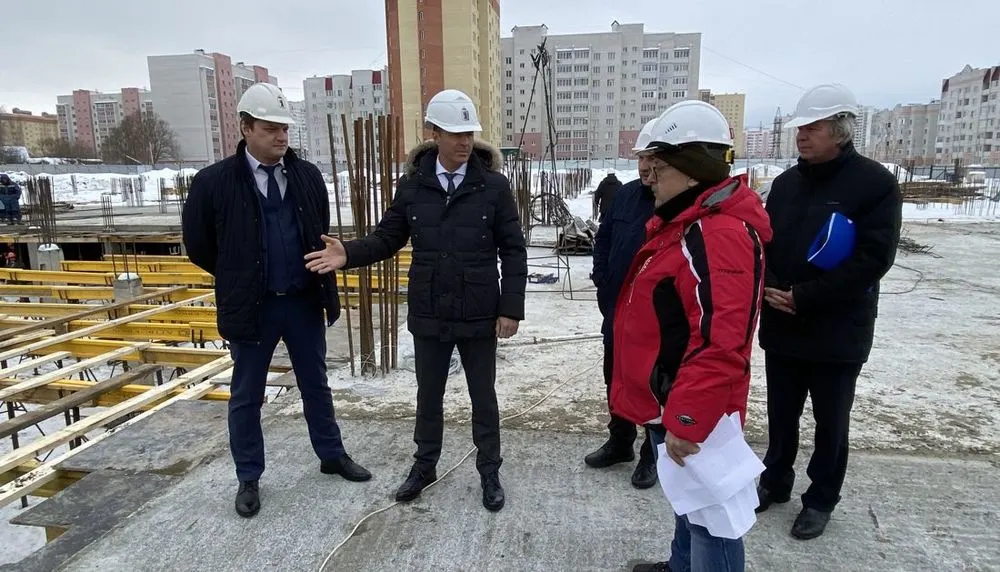 Мэр Ярославля оценил ход строительства школы на улице Пашуковской