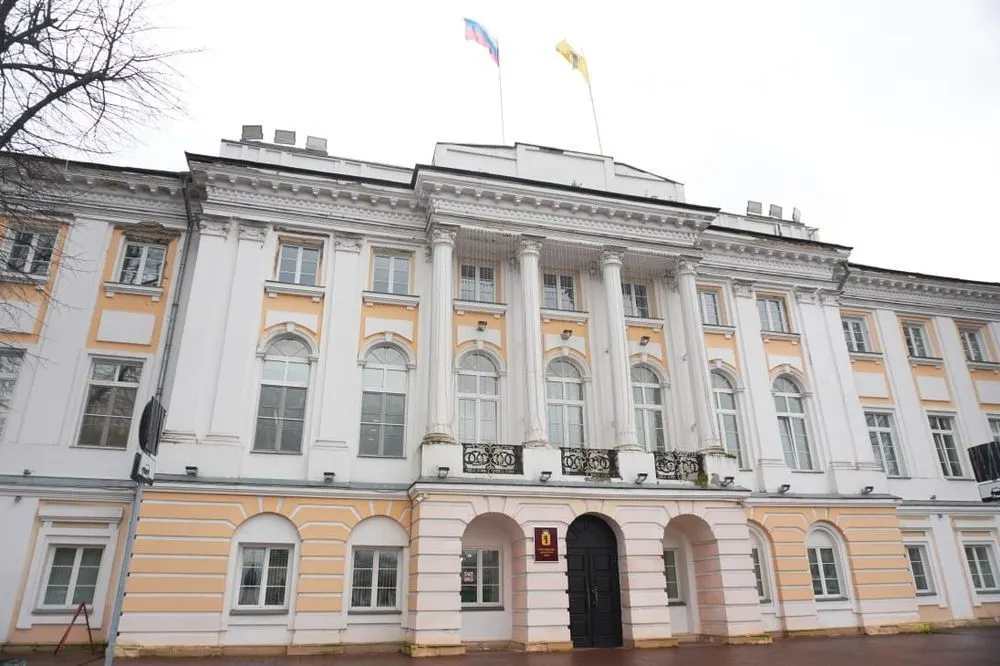 Ярославская облдума утвердила перевод полномочий в сфере опеки и попечительства