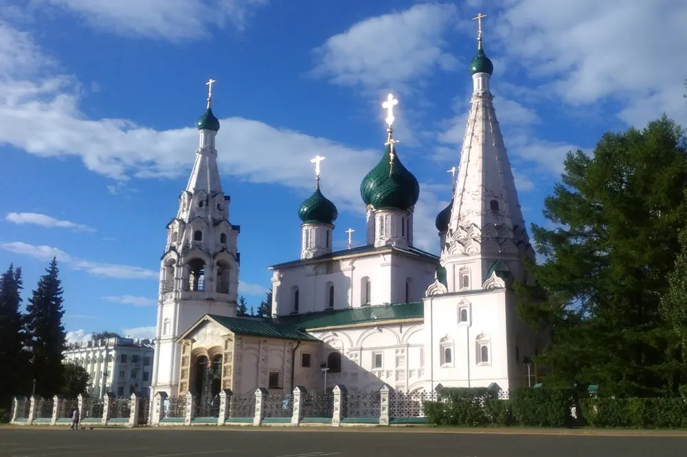 В Ярославле начали тестировать подсветку храма Ильи Пророка