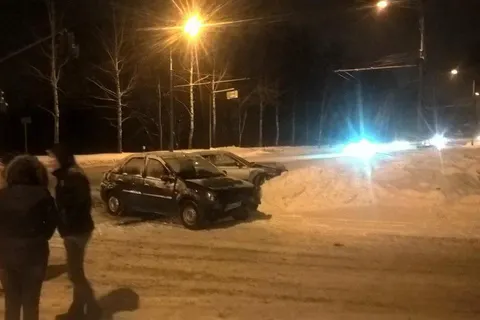 В ДТП у ТЦ «Тандем» в Ярославле пострадали люди