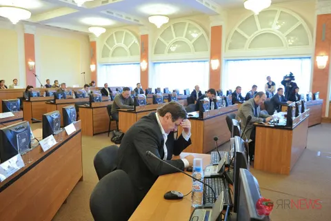 Депутат муниципалитета Ярославля Миша Халтян стал семнадцатым в комиссии по управлению и распоряжению муниципальным имуществом. С фото