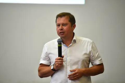 Ио мэра Ярославля ответил на вопросы жителей Дзержинского района