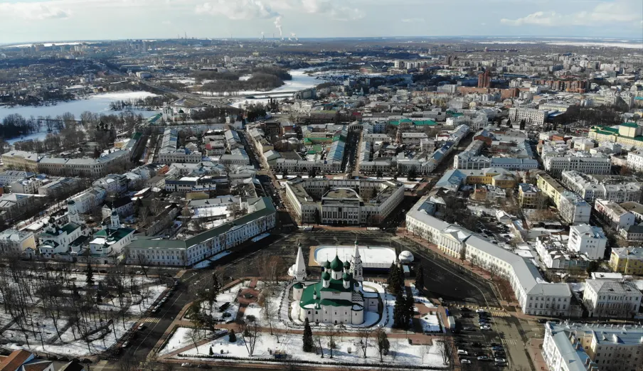 В Ярославле светящихся медведей поставят на новом месте