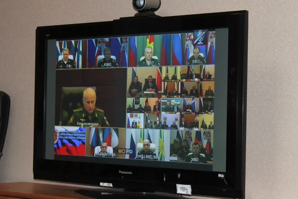 Более девятисот молодых ярославцев отправились служить в армию
