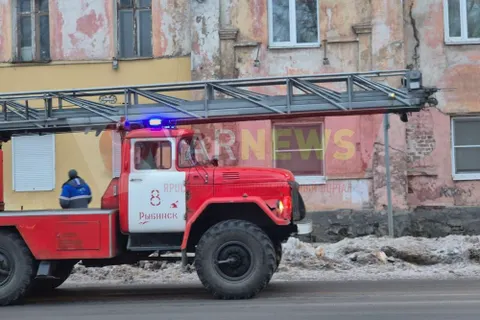 В Рыбинске могло частично обрушиться здание кафе