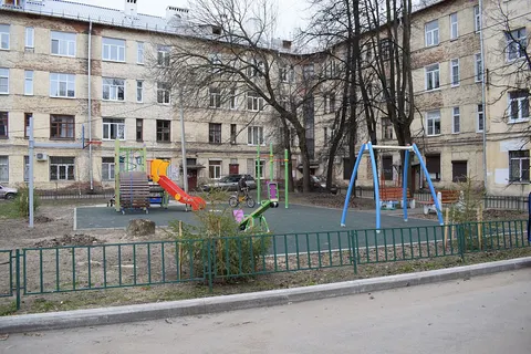 В Ярославле проинспектировали дворы, отремонтированные прошлым летом