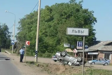 В Ярославской области погибла пассажирка иномарки, водитель которой заснул за рулем