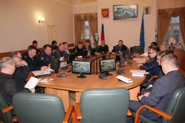 В преддверии новогодних праздников в Ярославле усиливают меры безопасности