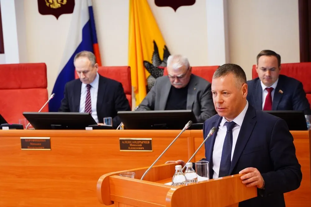 Депутаты фракций Ярославской облдумы задали вопросы губернатору