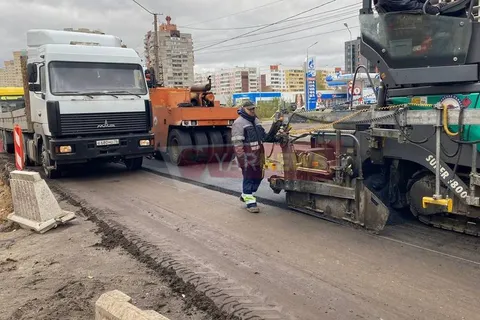 В Ярославле начали асфальтировать проспект Машиностроителей
