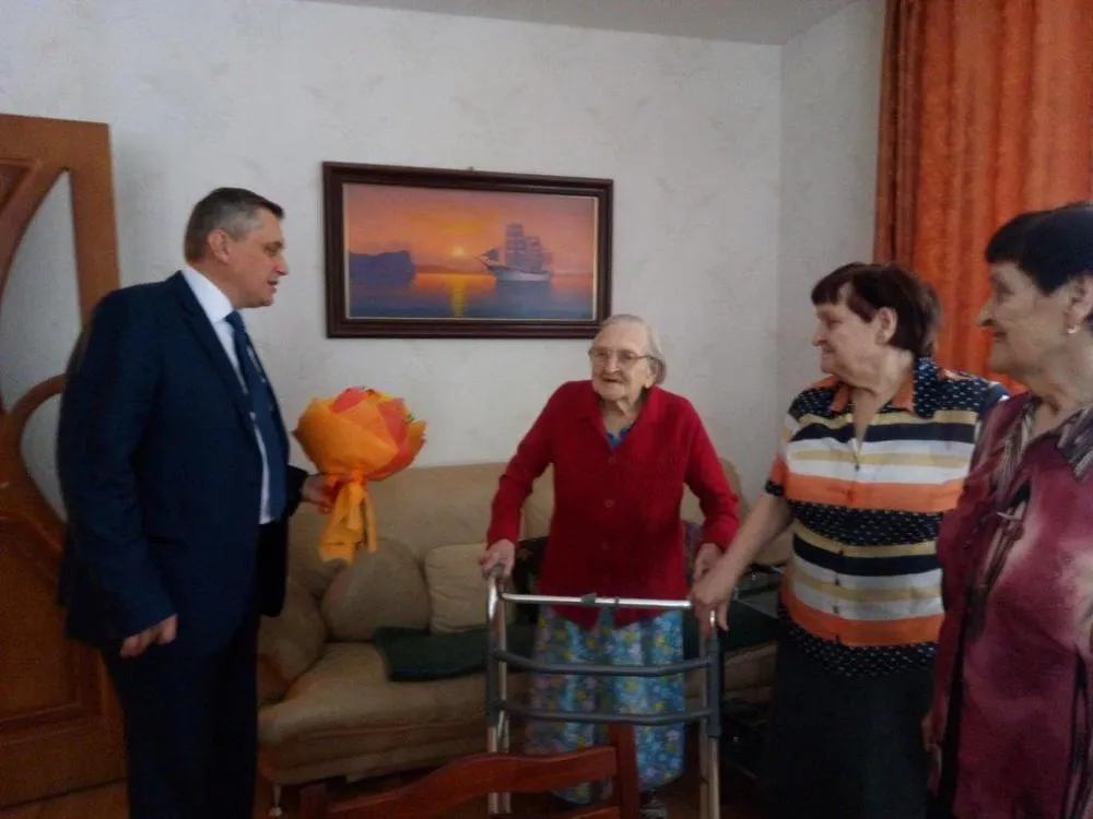 Долгожительница из Ярославля по фамилии Девочкина отметила 105-летие