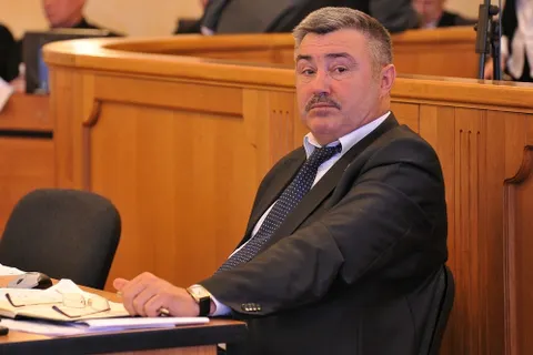 Депутаты Ярославля обсуждают отсутствие сегодня мэра Урлашова на заседании муниципалитета
