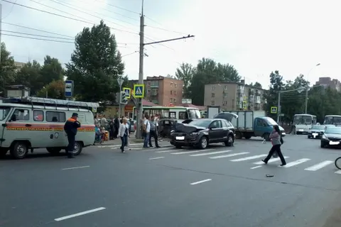 В результате ДТП в Ярославле пострадали два ребенка