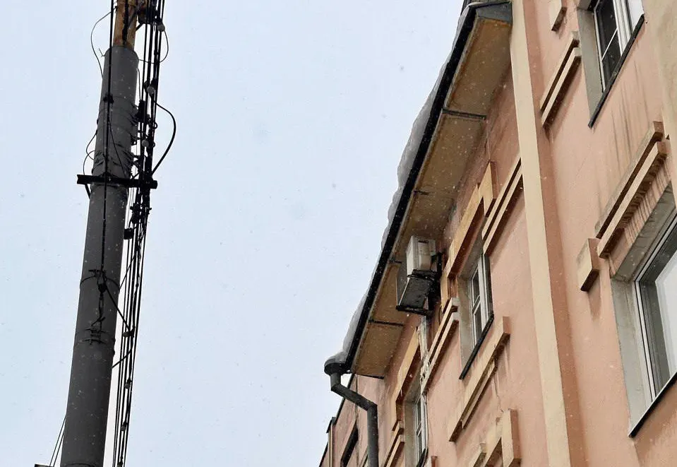 В Ярославле ликвидировали «царь-сосульку»
