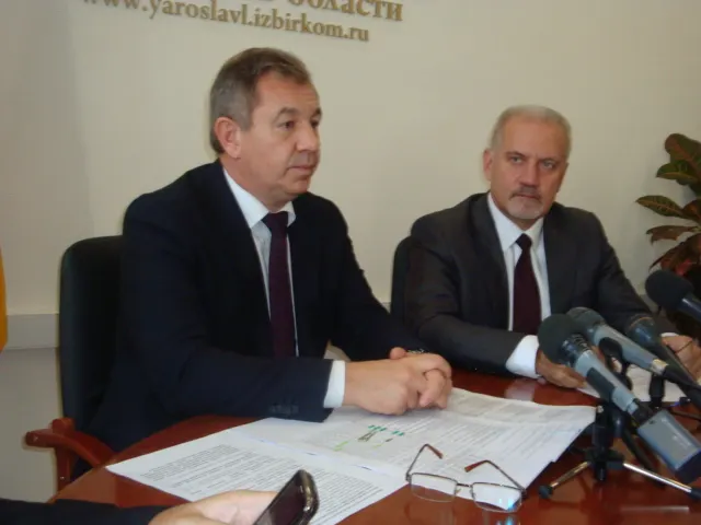 Пресс-конференция, участвуют Бабуркин и Бурьяноватый