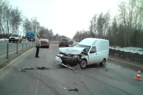 В Ростовском районе столкнулись четыре автомобиля