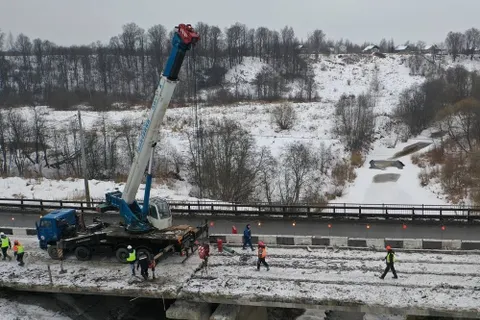 На дороге Ярославль-Рыбинск разбирают мост