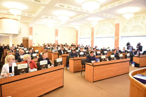 Владимир Слепцов предложил продлить срок замены НТО до 1 декабря