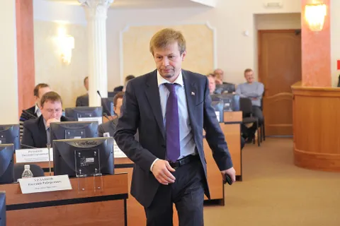 Приход мэра Ярославля на заседание муниципалитета был выполнен в жанре цирковой репризы. Фоторепортаж