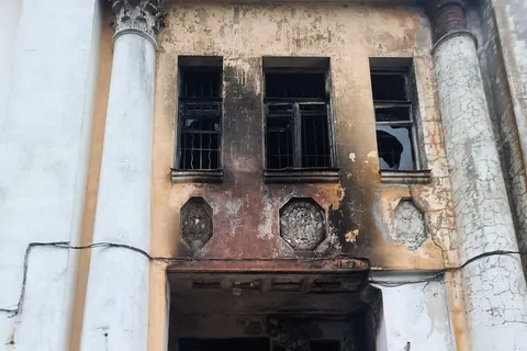 Ярославцы предупреждали власти об угрозе пожара в усадьбе Вахрамеева