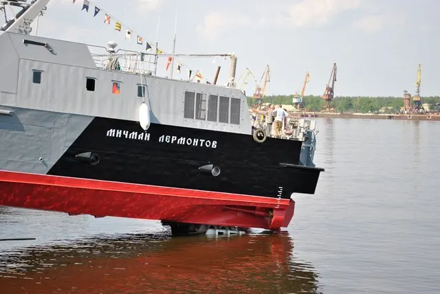 В Ярославле спущен на воду десантный катер «Мичман Лермонтов»