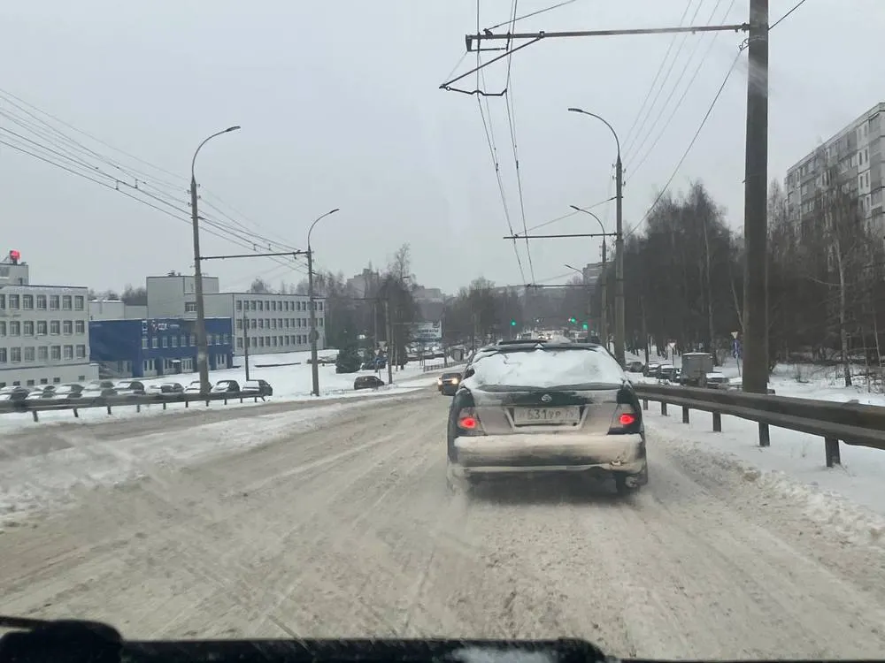 Рыбинцы жалуются на уборку дорог после снегопада