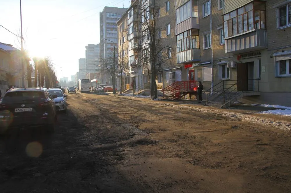 Подрядчик из Ярославля не смог закончить ремонт улицы в Рыбинске
