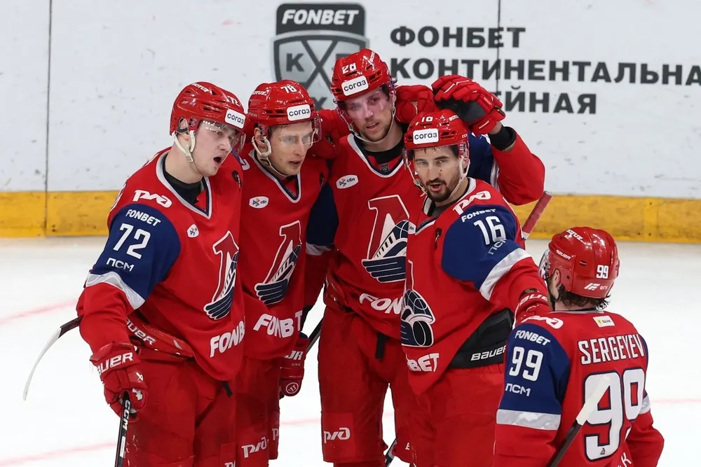 Руководители клубов КХЛ назвали «Локомотив» фаворитом Кубка Гагарина