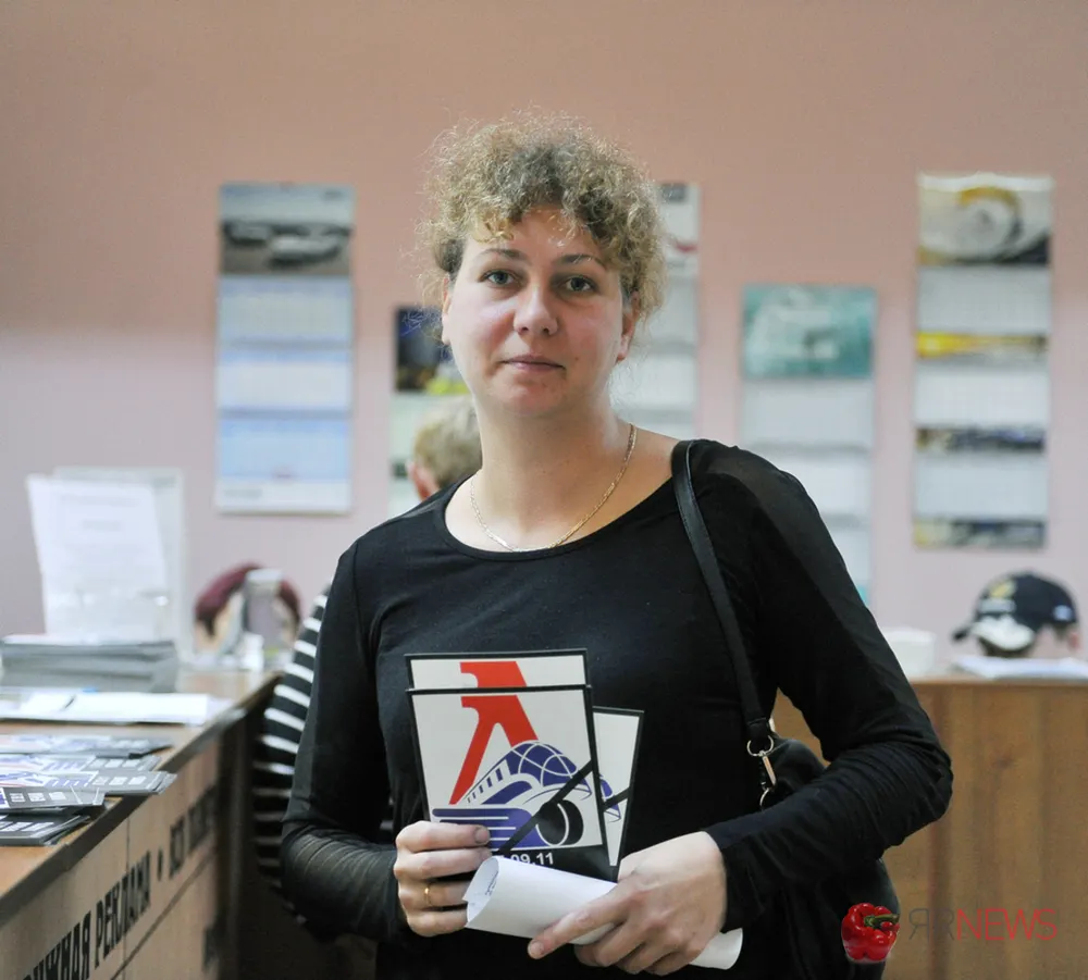 В Ярославле наклейки в память о погибшей команде «Локомотив» раздают еще по одному адресу
