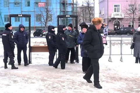 В Ярославле прошел митинг против повышения цен на проезд