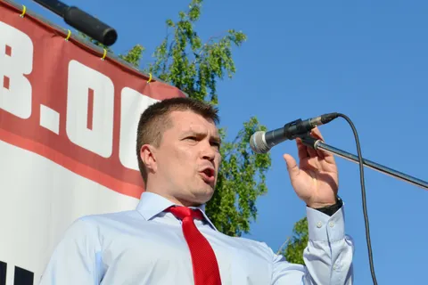 Депутат муниципалитета Ярославля Дмитрий Кузьмин уехал за границу