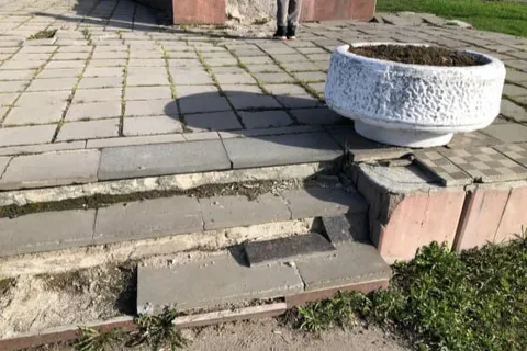 В Ярославле не нашлось желающих ремонтировать памятник Фрунзе