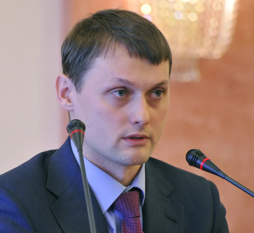 Дмитрию Донскову сделали операцию на глаза