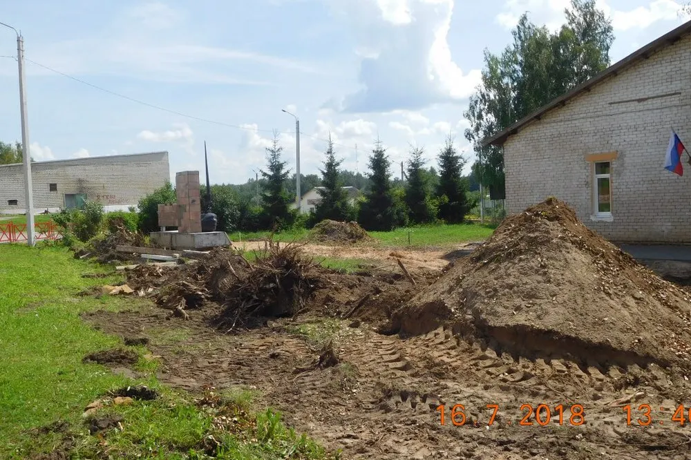 В селе Новое Ярославской области  началось благоустройство площадки у Дома культуры