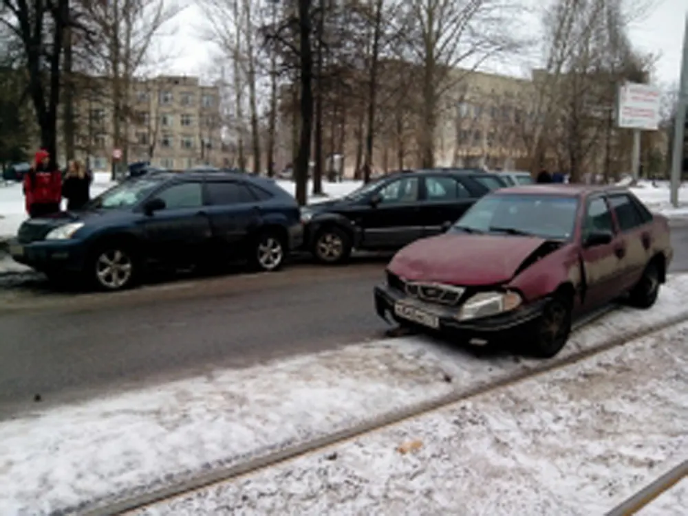 На улице Чкалова в Ярославле столкнулись четыре автомобиля