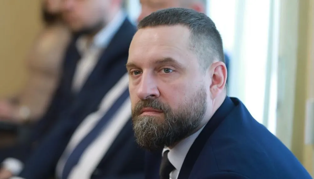 Проработавший месяц директор ярославского фонда капремонта уволен?