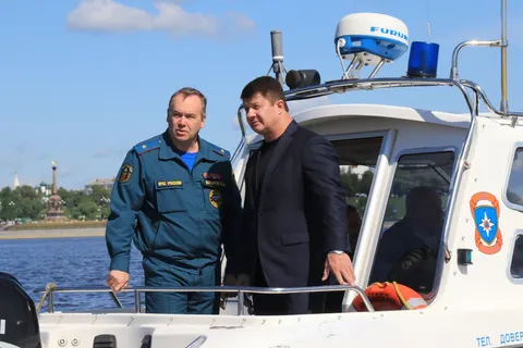 Владимир Слепцов и Олег Бочаров проинспектировали городские пляжи