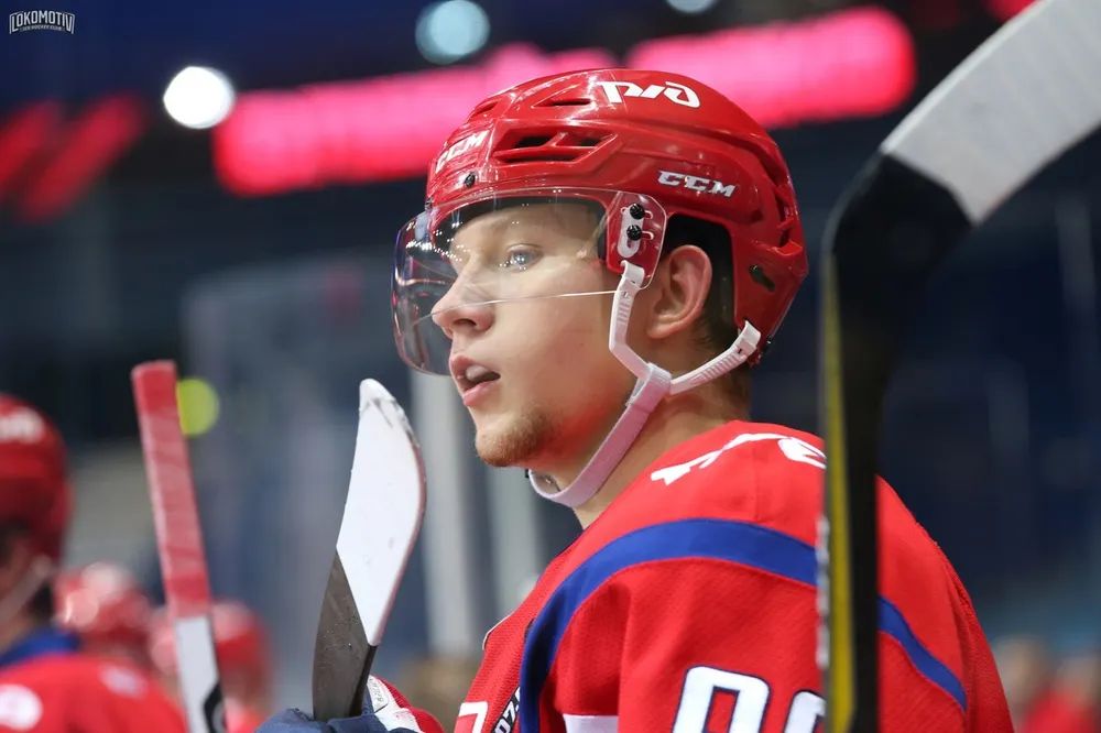 Ярославский «Локомотив» покинул форвард Александр Полунин